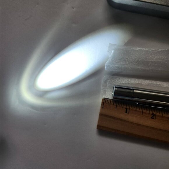 Set of 2 Pen Lights Pen Flashlights, Magnetic Pen Lights with Cool and Warm - Picture 7 of 10